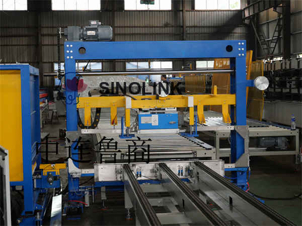 Automatisches Clip-Typ-Farbstahlfliesen-(Profilplatten-)Baumaterial-Holzblock-Umreifungssystem