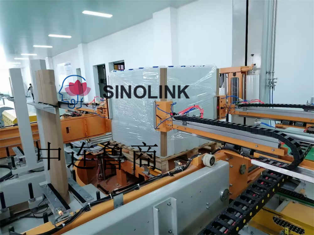 Vollautomatische unbemannte automatische Maschine zum Schutz der verlängerten Papierecken