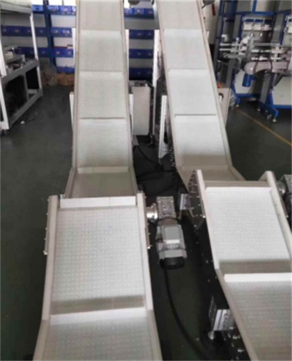 Automatisches, maßgeschneidertes Sortier- und Fördersystem