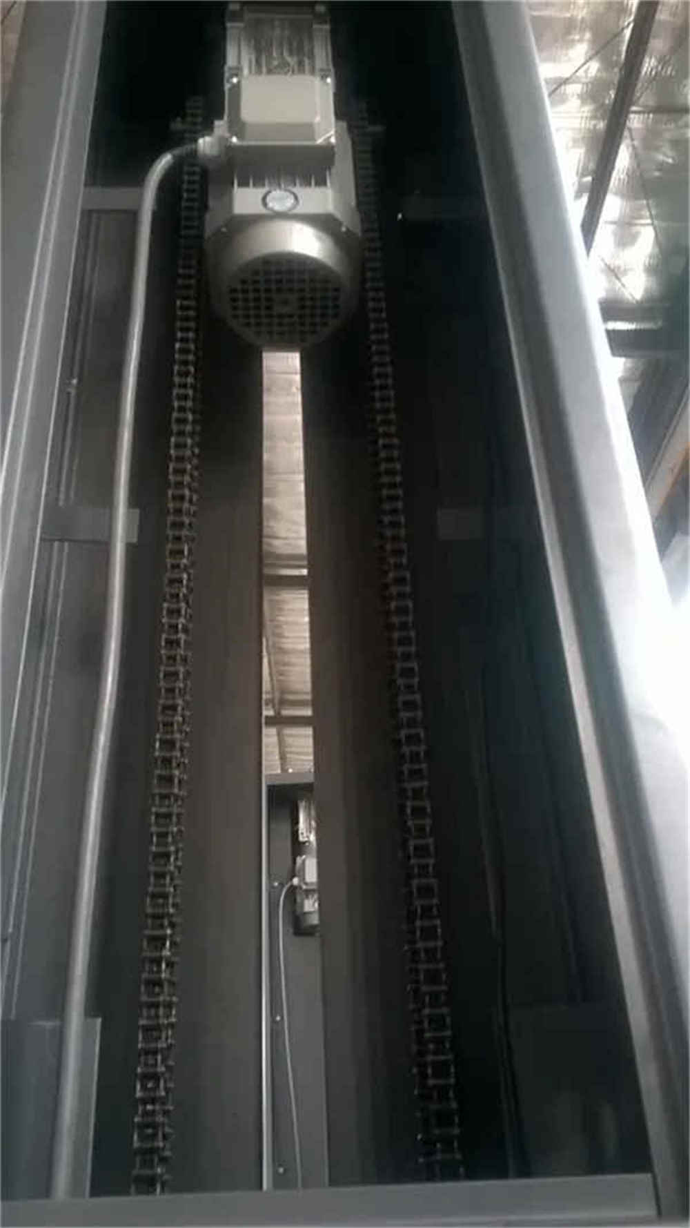 Halbautomatische Palettenverpackungsmaschine