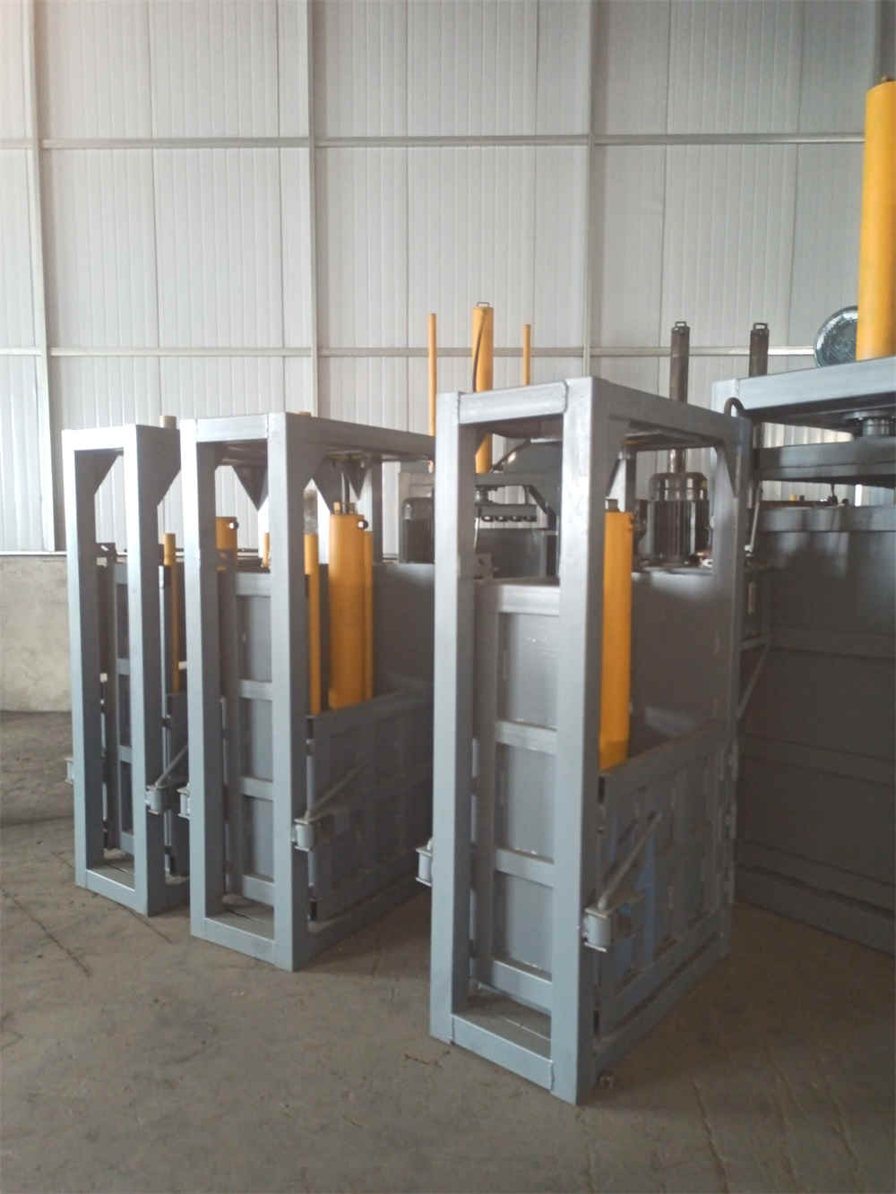 Vollautomatische hydraulische Ballenpresse