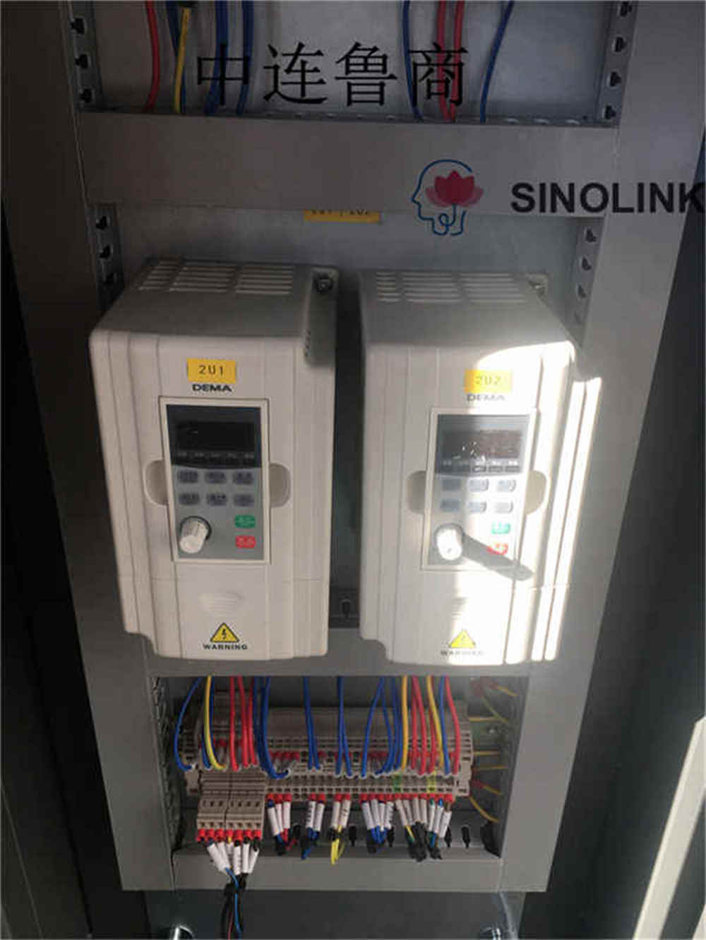 Halbautomatische Palettenverpackungsmaschine